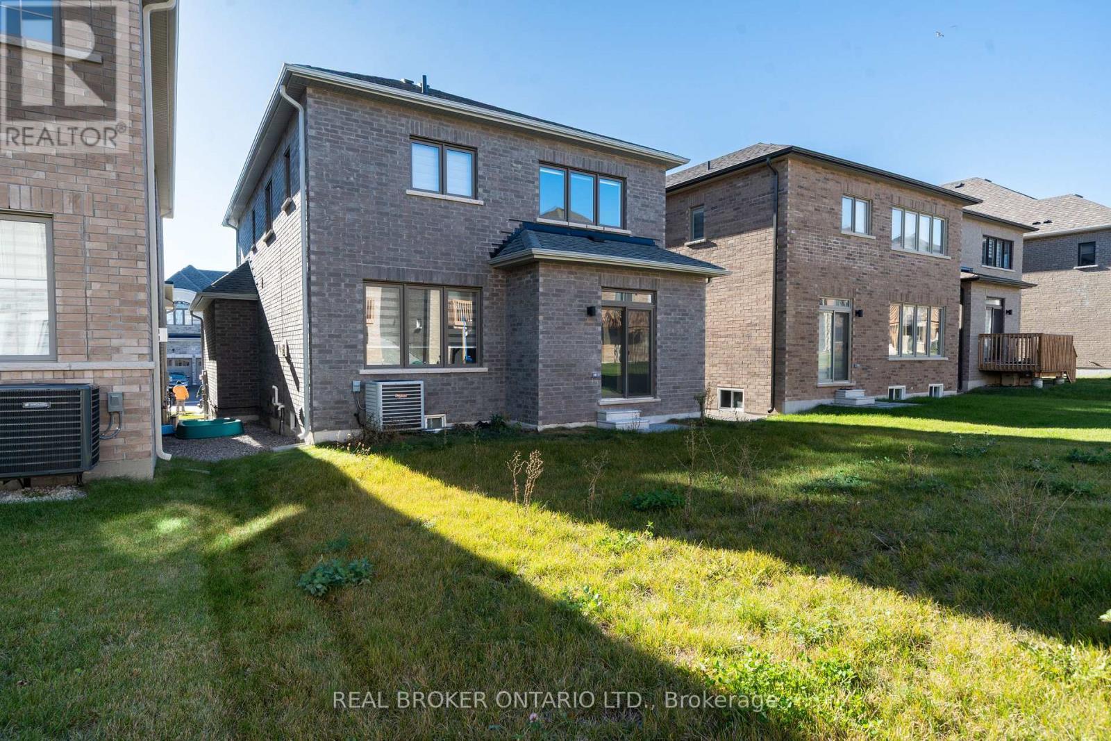 6 Northrop Avenue N, Clarington, ON - Outdoor