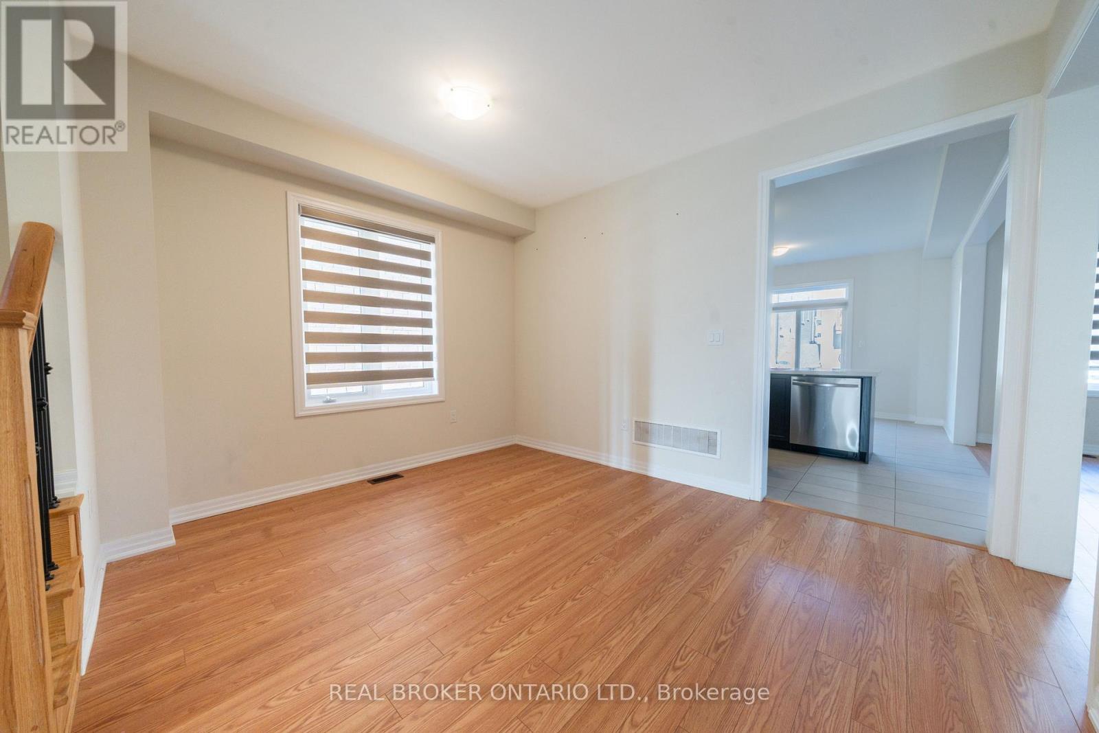 6 Northrop Avenue N, Clarington, ON - Indoor Photo Showing Other Room