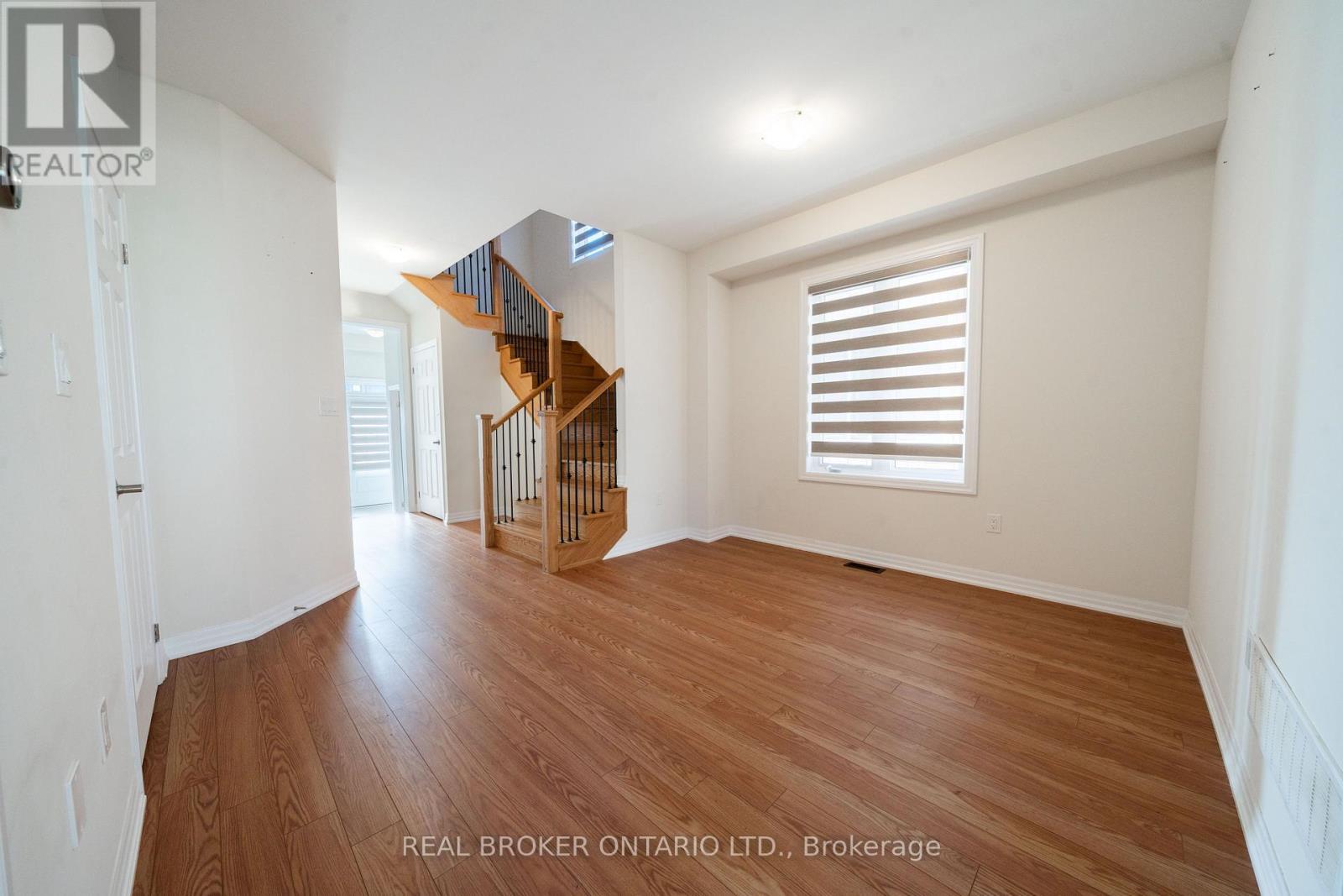 6 Northrop Avenue N, Clarington, ON - Indoor Photo Showing Other Room