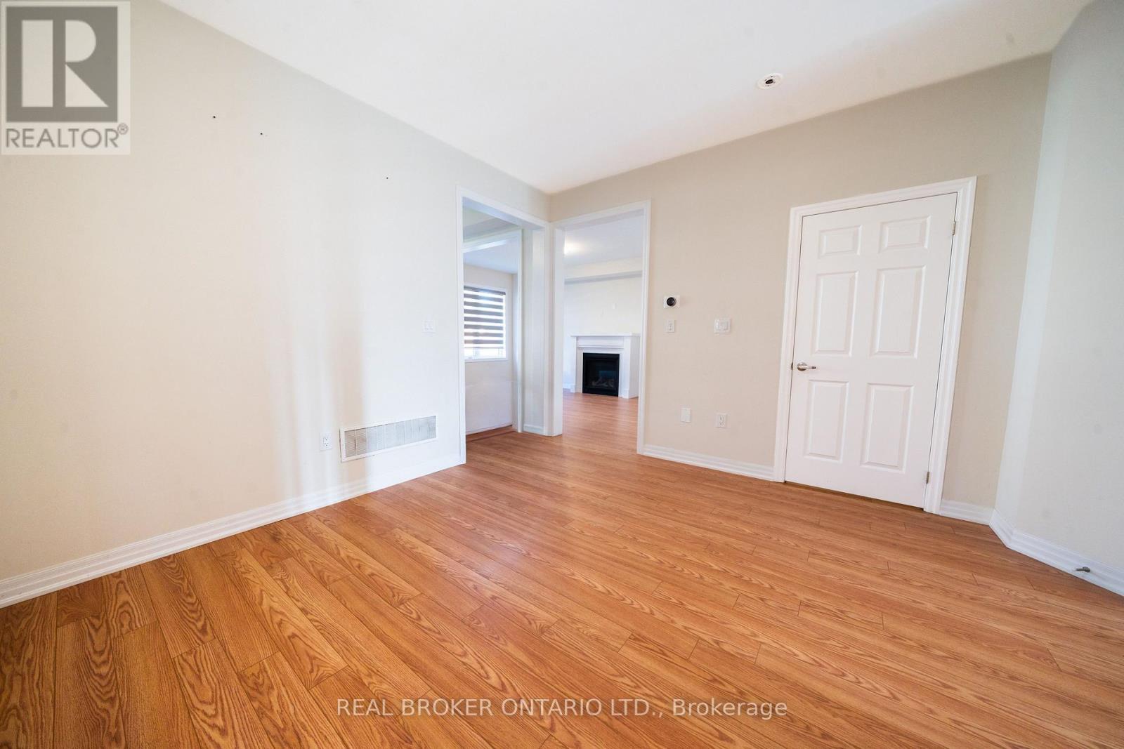 6 Northrop Avenue N, Clarington, ON - Indoor Photo Showing Other Room