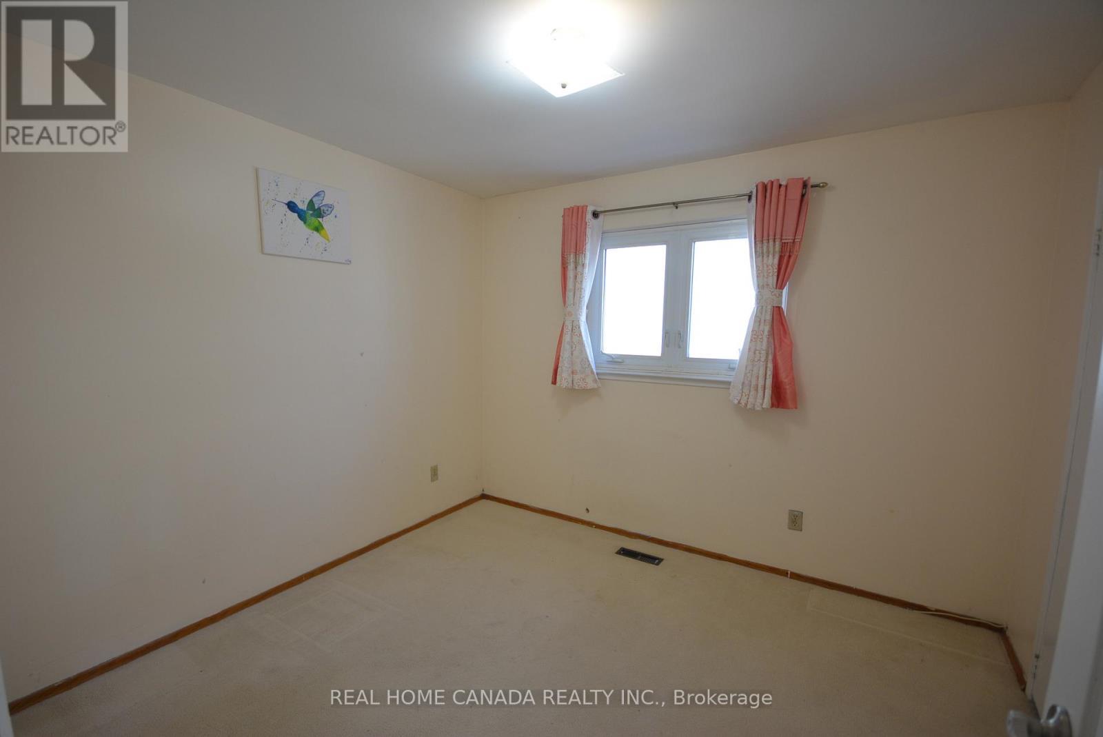 1463 Glen Rutley Circle, Mississauga, ON - Indoor Photo Showing Other Room