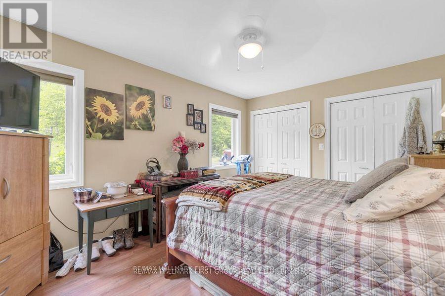 1571 Cordova Road, Marmora And Lake (Marmora Ward), ON - Indoor Photo Showing Bedroom