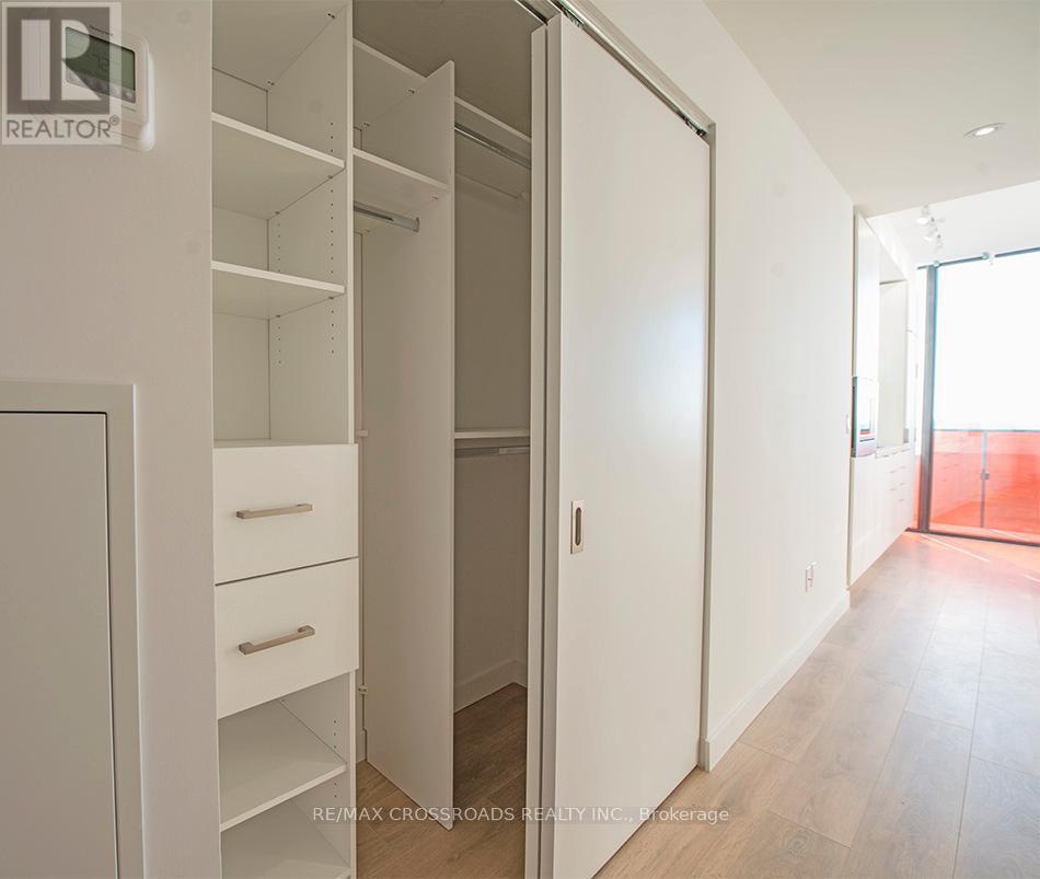 2503 - 215 Queen Street W, Toronto, ON - Indoor Photo Showing Other Room