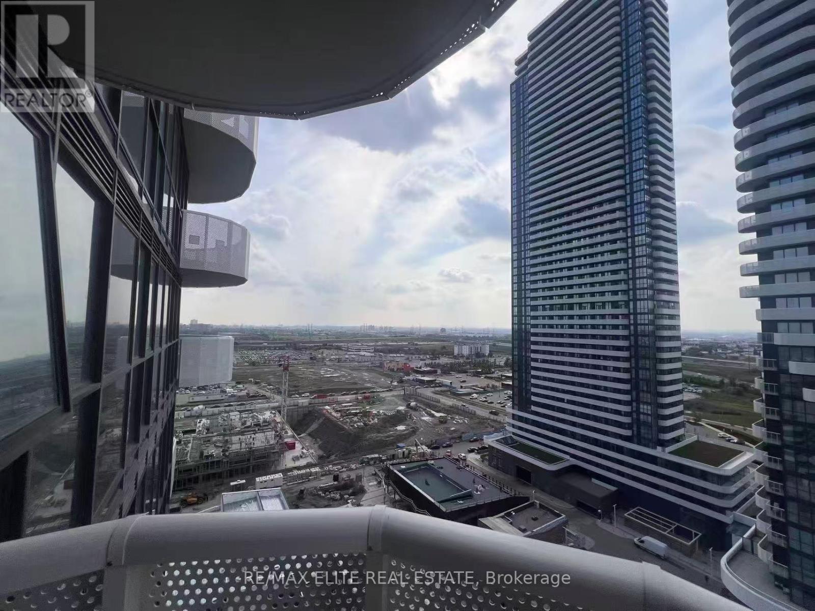 1715 - 8 Interchange Way, Vaughan, ON - Outdoor With Balcony