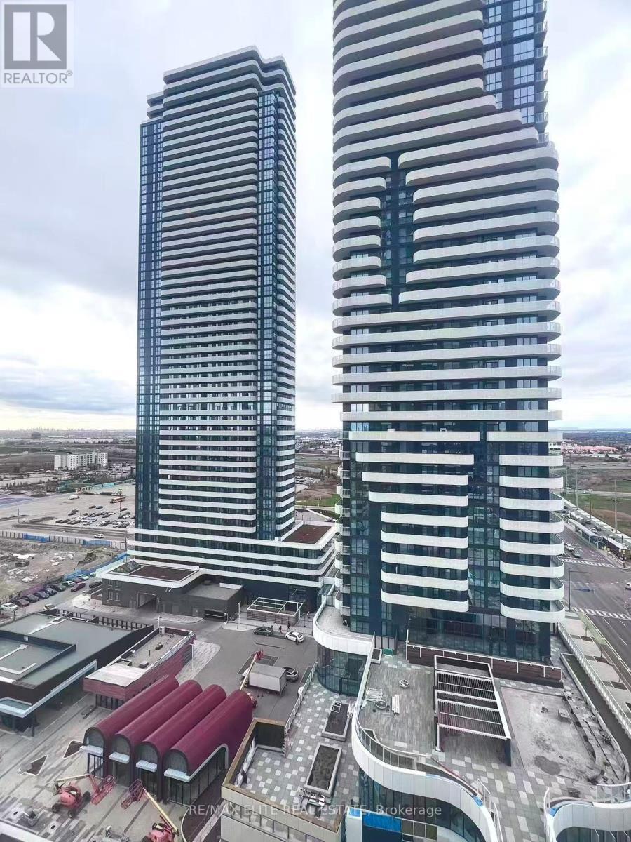 1715 - 8 Interchange Way, Vaughan, ON - Outdoor With Facade