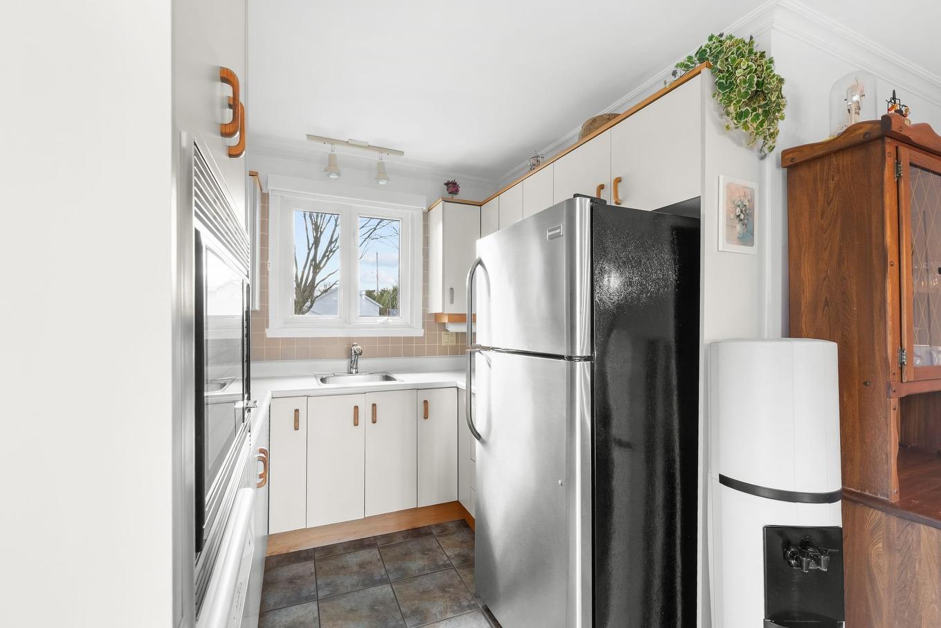 Cuisine - 1313 Rue Des Frênes, Lévis (Les Chutes-De-La-Chaudière-Ouest), QC - Indoor Photo Showing Kitchen