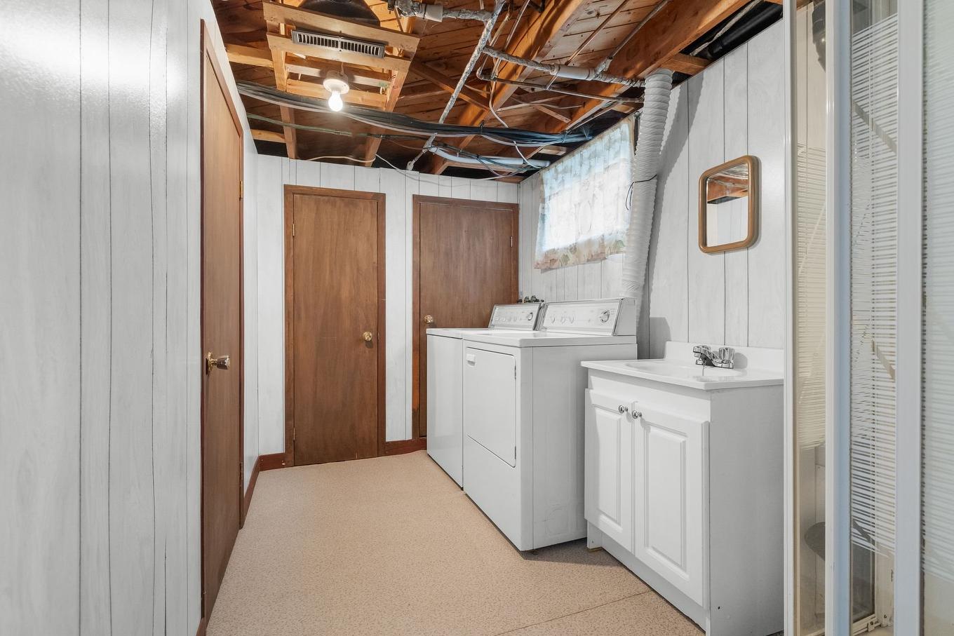 Salle de bains - 1313 Rue Des Frênes, Lévis (Les Chutes-De-La-Chaudière-Ouest), QC - Indoor Photo Showing Laundry Room