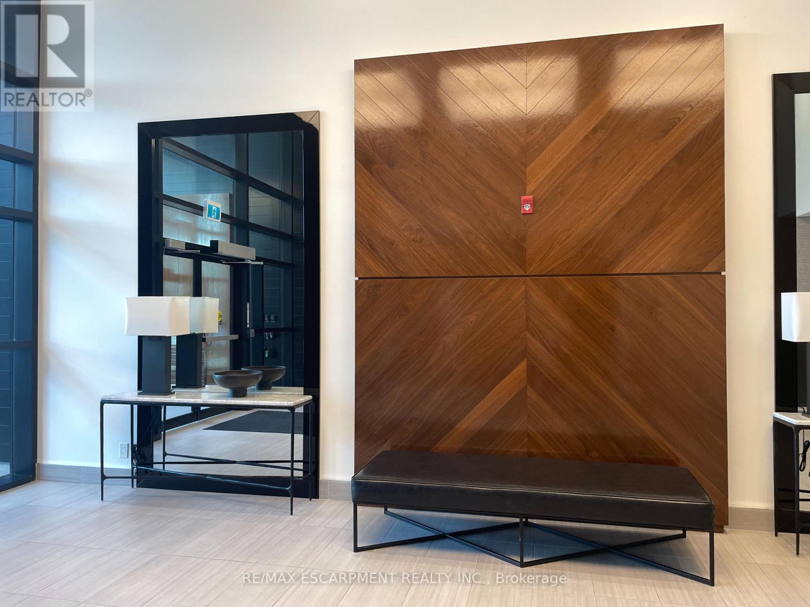 502 - 102 Grovewood Common, Oakville, ON - Indoor Photo Showing Other Room