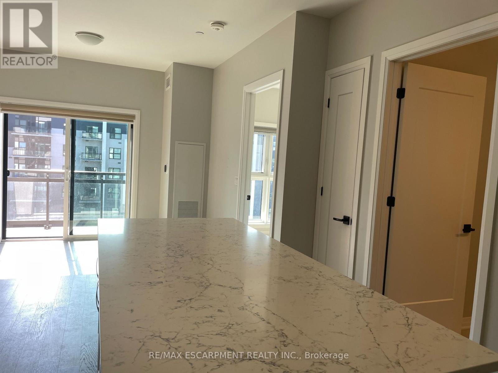 502 - 102 Grovewood Common, Oakville, ON - Indoor Photo Showing Other Room