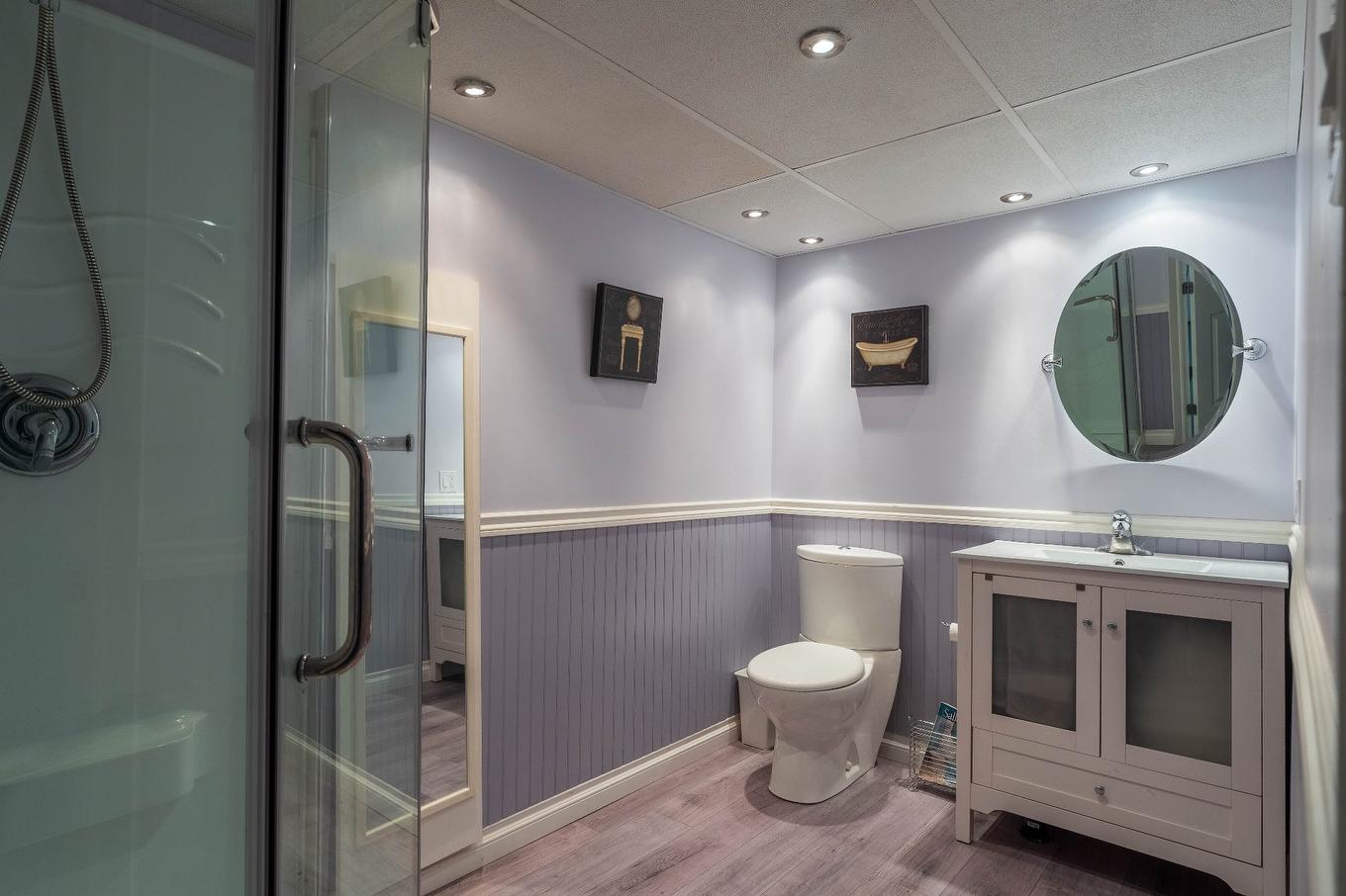 Salle de bains - 73 Rue Mercier, Québec (Beauport), QC - Indoor Photo Showing Bathroom