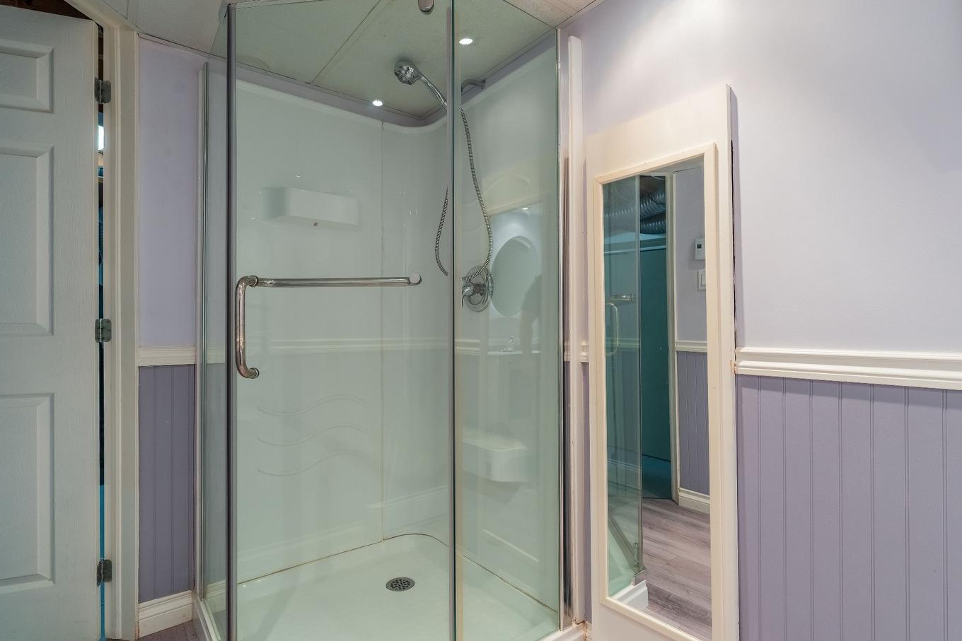 Salle de bains - 73 Rue Mercier, Québec (Beauport), QC - Indoor Photo Showing Bathroom