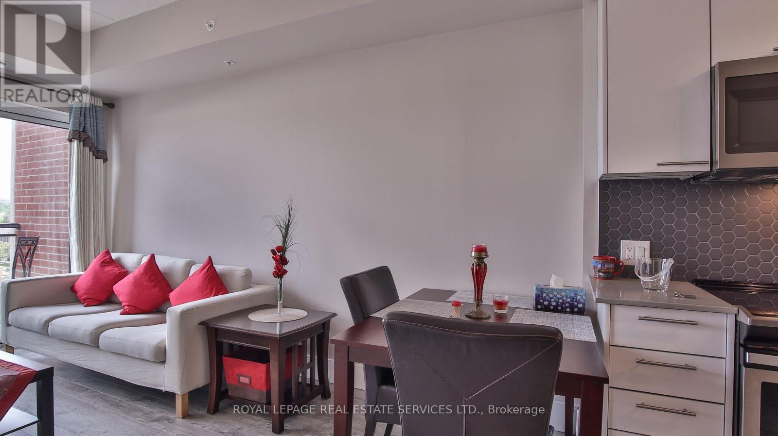 518 - 15 Prince Albert Boulevard, Kitchener, ON - Indoor