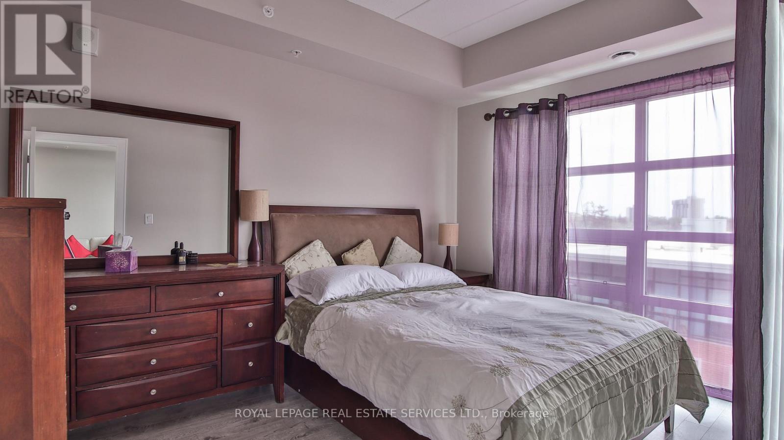 518 - 15 Prince Albert Boulevard, Kitchener, ON - Indoor Photo Showing Bedroom