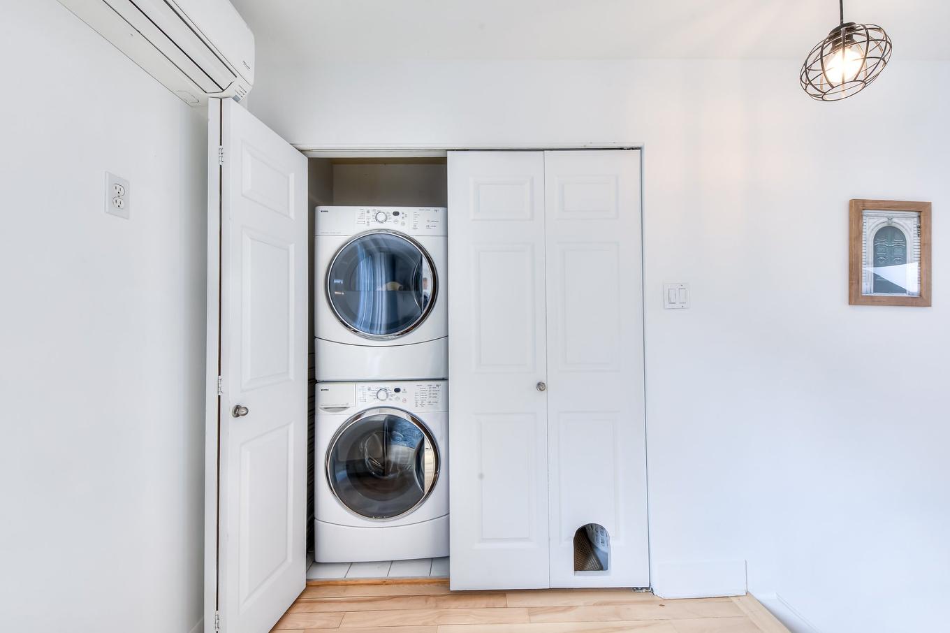 Laundry room - 7-1240 Rue Montcalm, Montréal (Ville-Marie), QC - Indoor Photo Showing Laundry Room