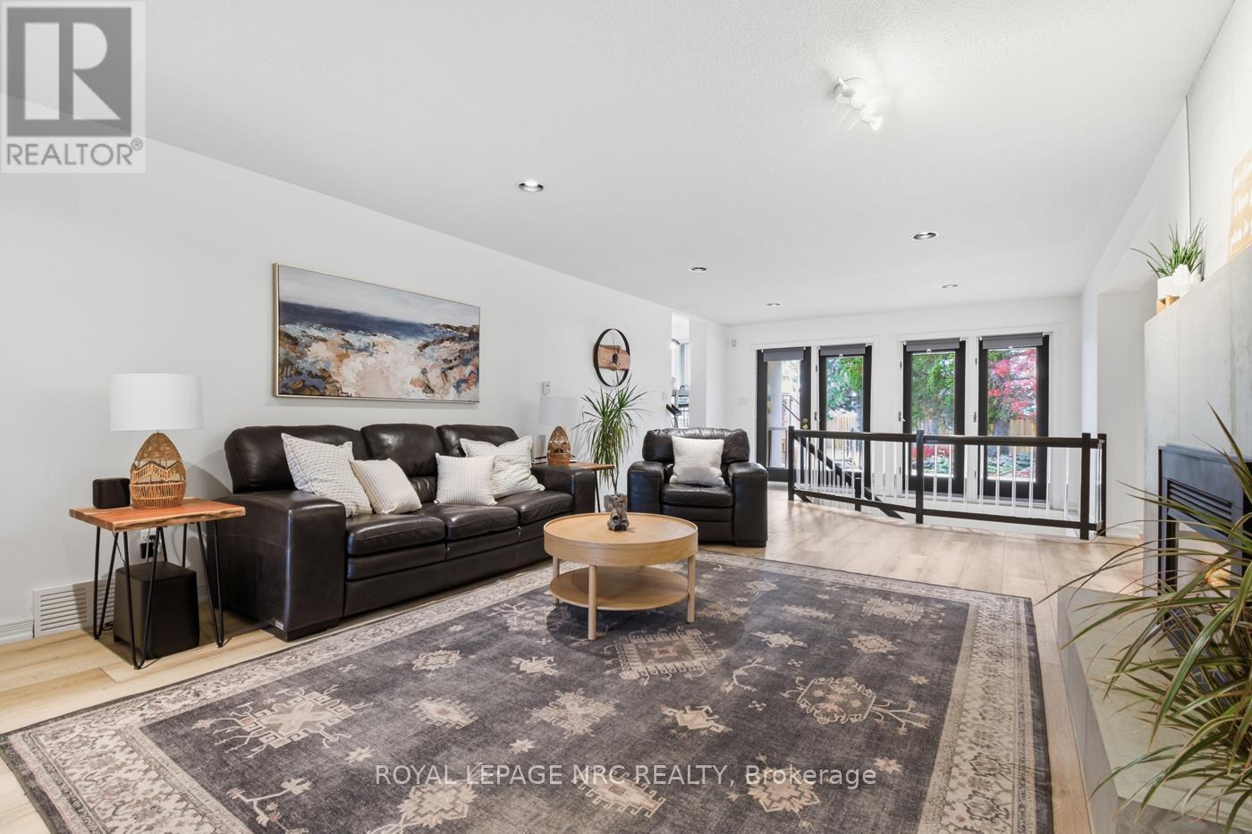 12 Fuller Crescent, Thorold (Confederation Heights), ON - Indoor Photo Showing Other Room