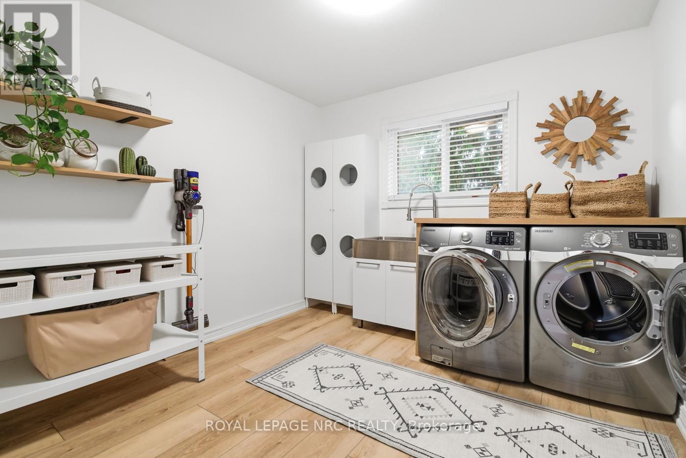 12 Fuller Crescent, Thorold (Confederation Heights), ON - Indoor Photo Showing Laundry Room