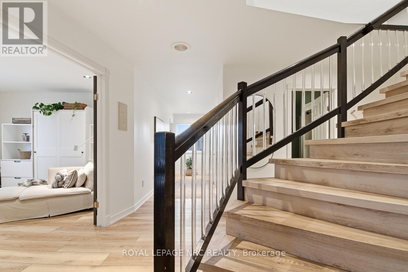 12 Fuller Crescent, Thorold (Confederation Heights), ON - Indoor Photo Showing Other Room