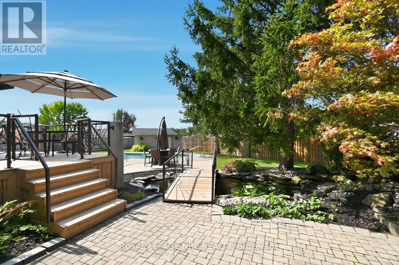 12 Fuller Crescent, Thorold (Confederation Heights), ON - Outdoor With Deck Patio Veranda