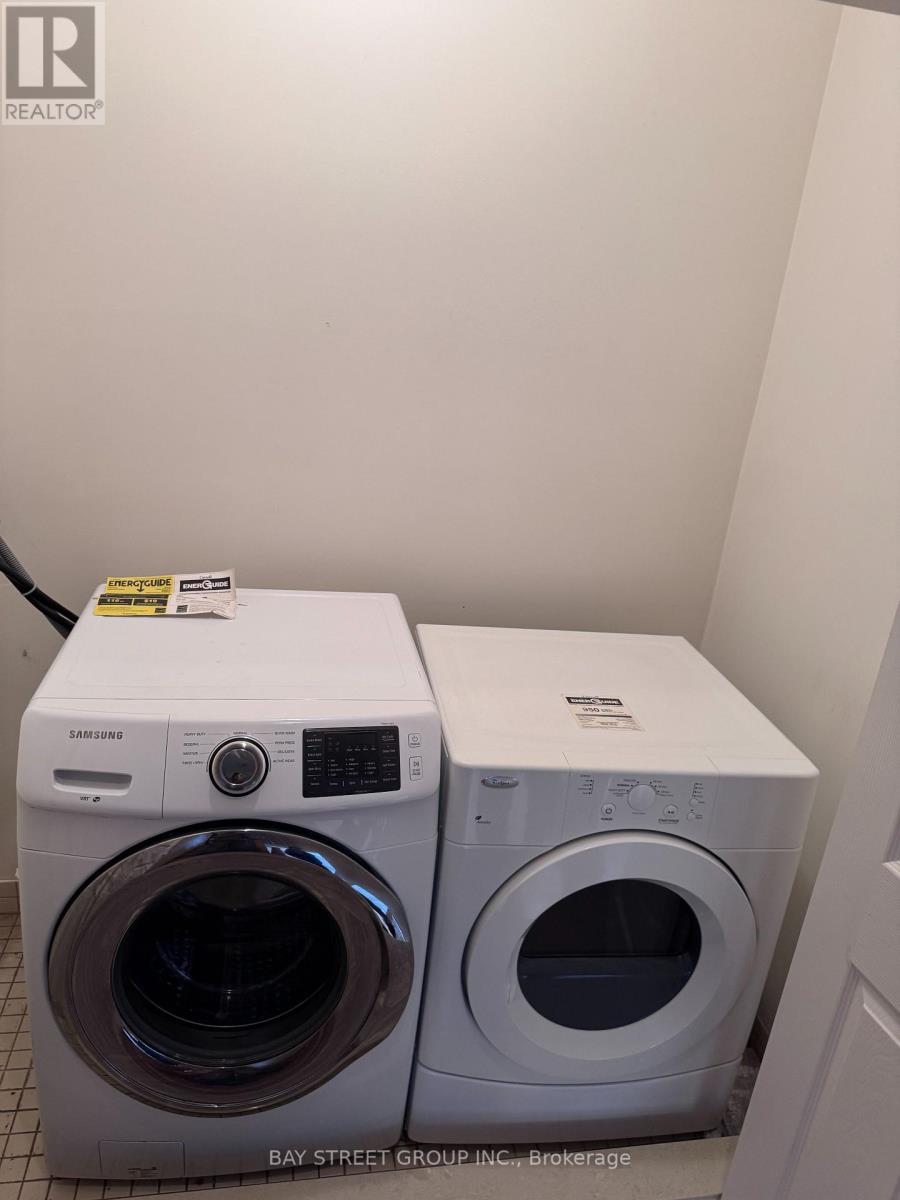 3196 Tim Dobbie Drive, Burlington, ON - Indoor Photo Showing Laundry Room