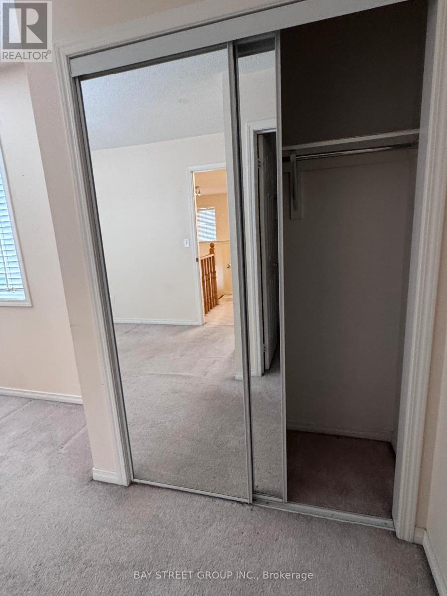 3196 Tim Dobbie Drive, Burlington, ON - Indoor Photo Showing Other Room