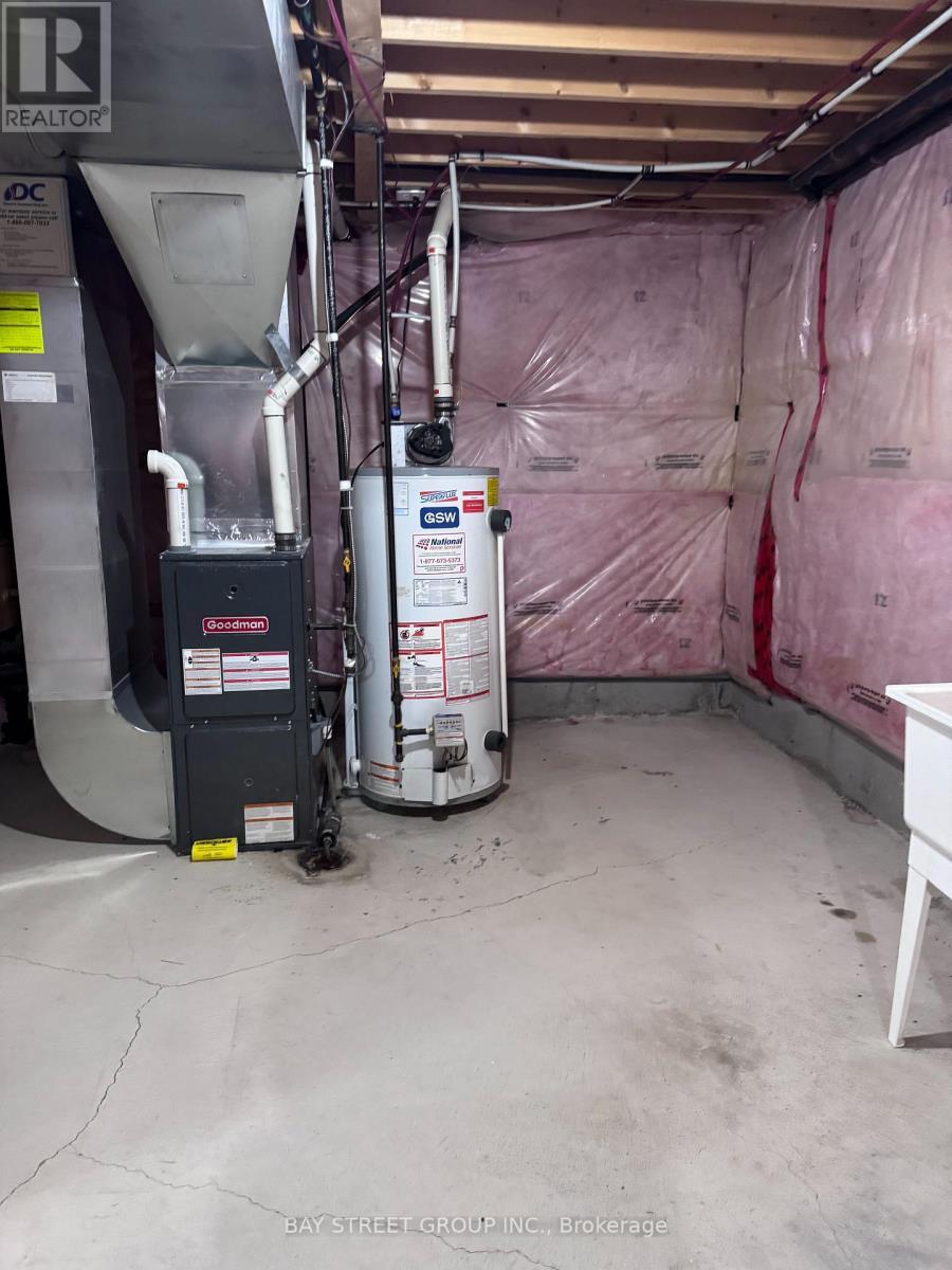 3196 Tim Dobbie Drive, Burlington, ON - Indoor Photo Showing Basement