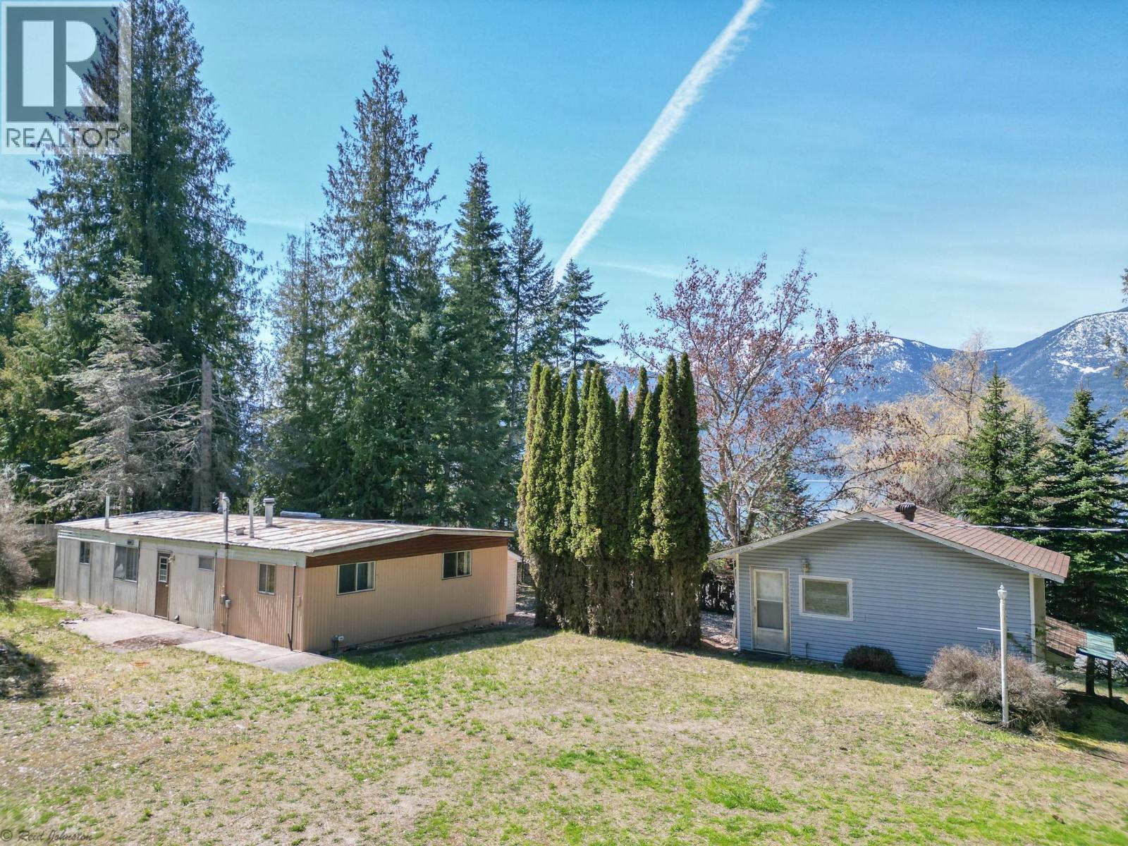 12830 3A Highway, Boswell, BC