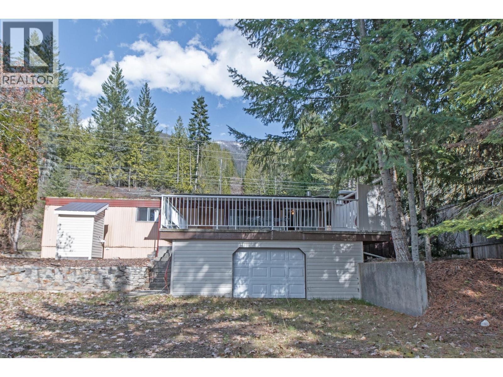 12830 3A Highway, Boswell, BC