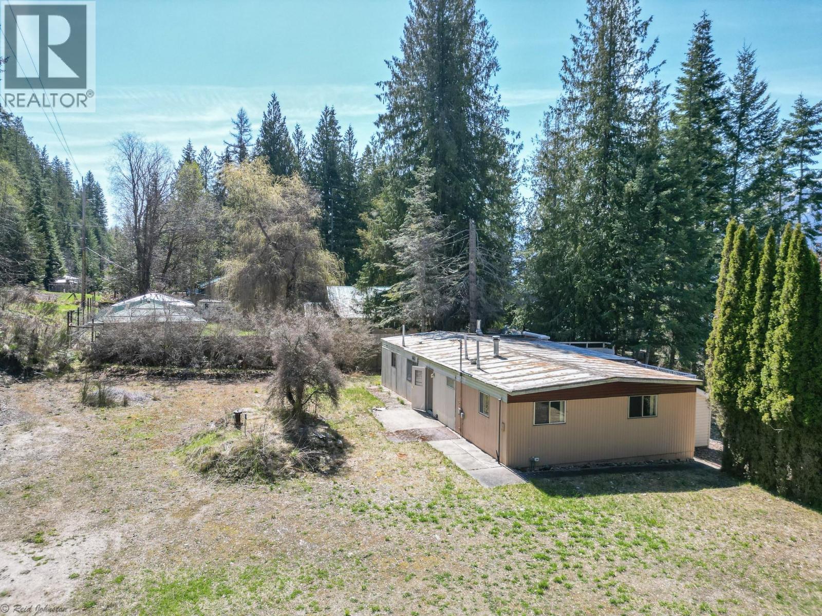 12830 3A Highway, Boswell, BC