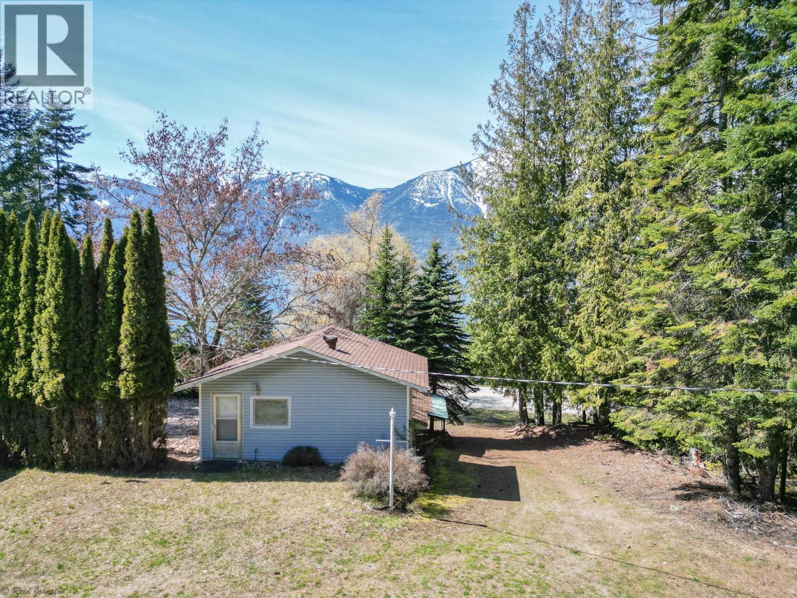 12830 3A Highway, Boswell, BC