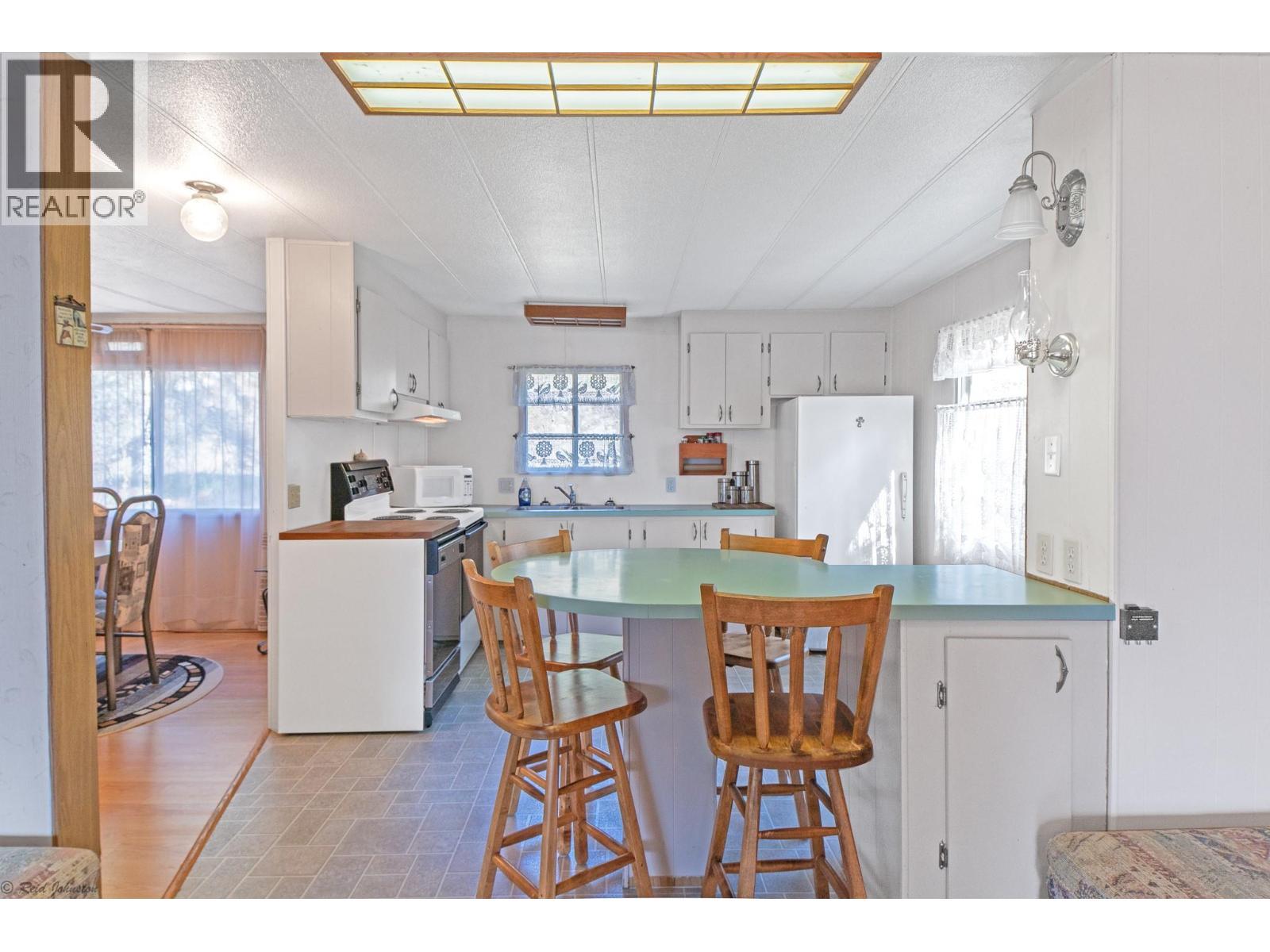 12830 3A Highway, Boswell, BC