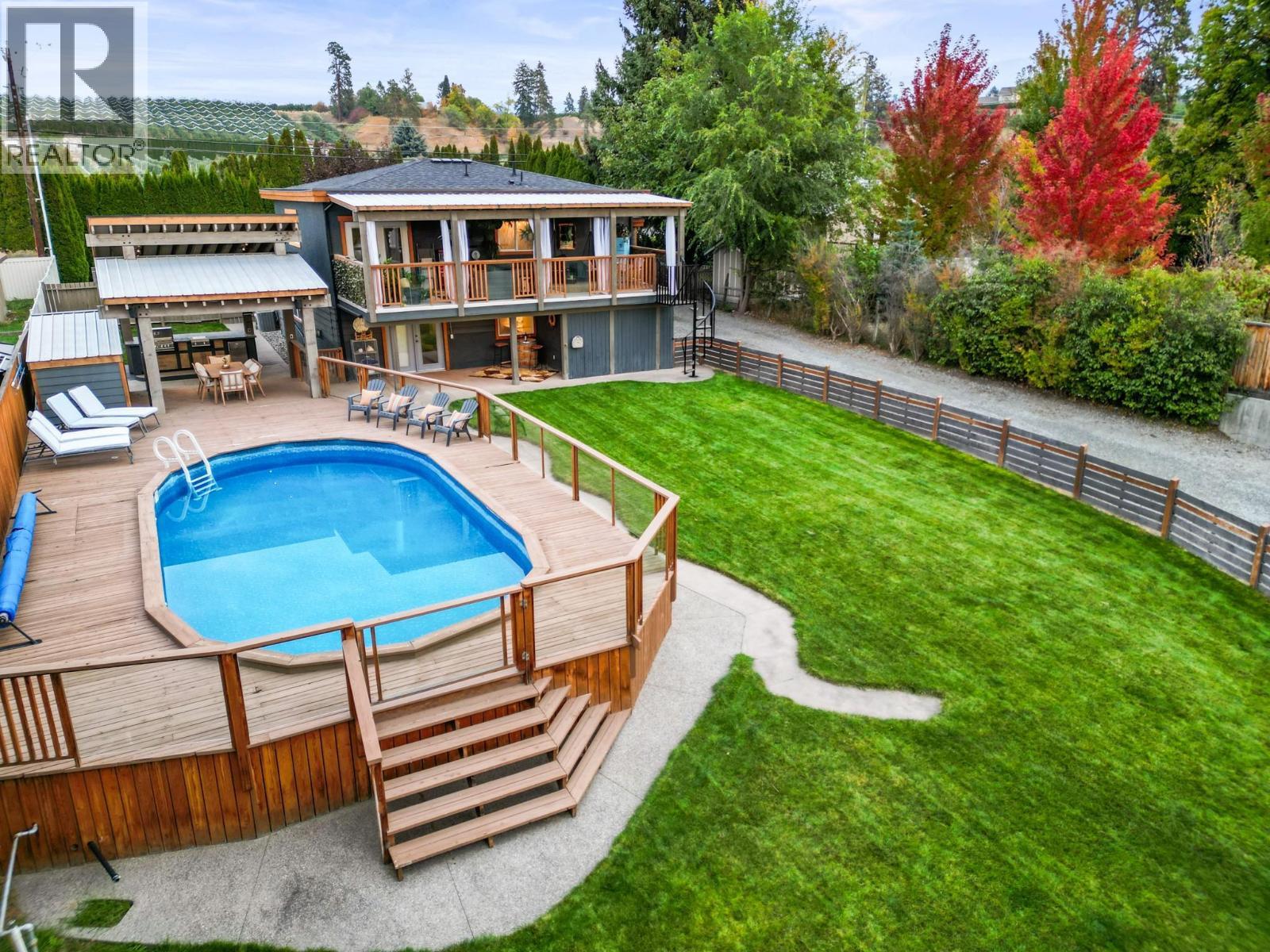3588 Spiers Road, Kelowna, BC - Outdoor With Deck Patio Veranda With Backyard