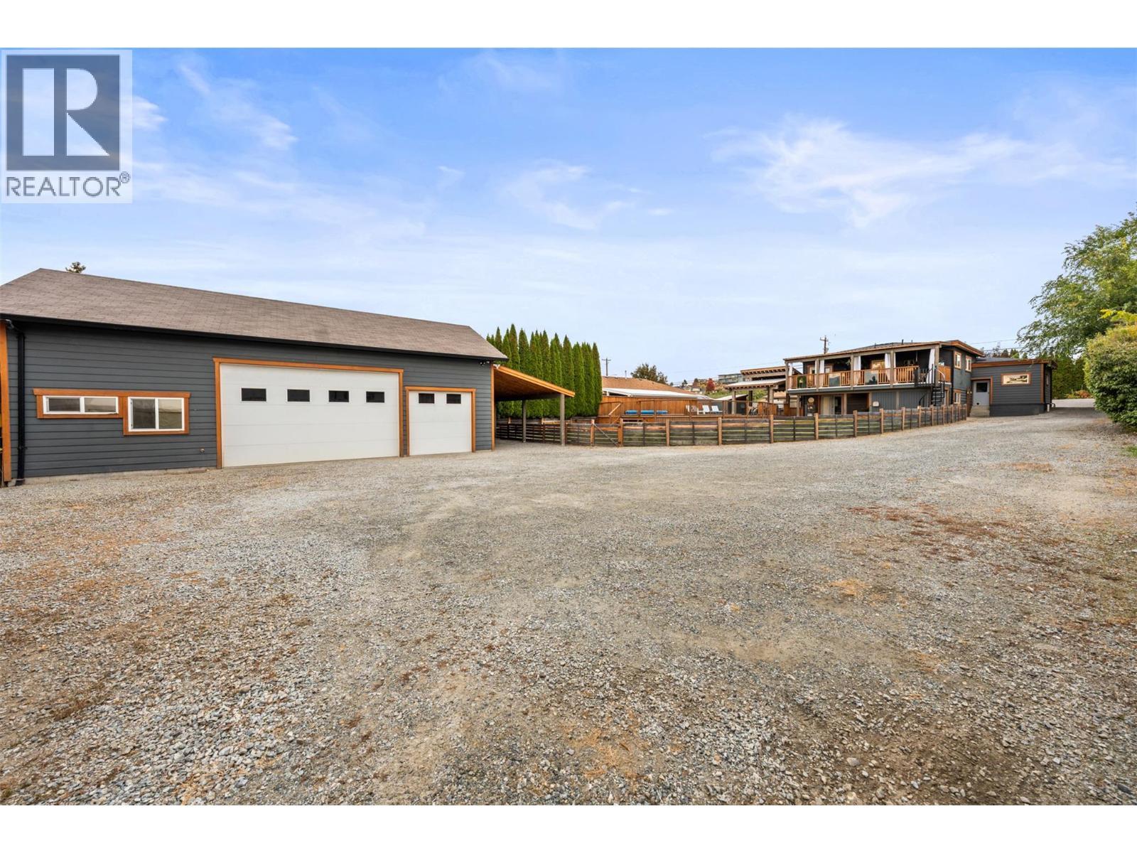 3588 Spiers Road, Kelowna, BC - Outdoor