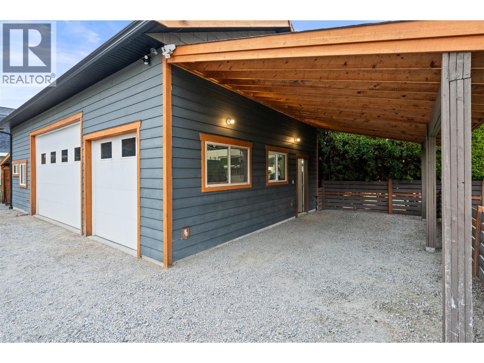 3588 Spiers Road, Kelowna, BC - Outdoor