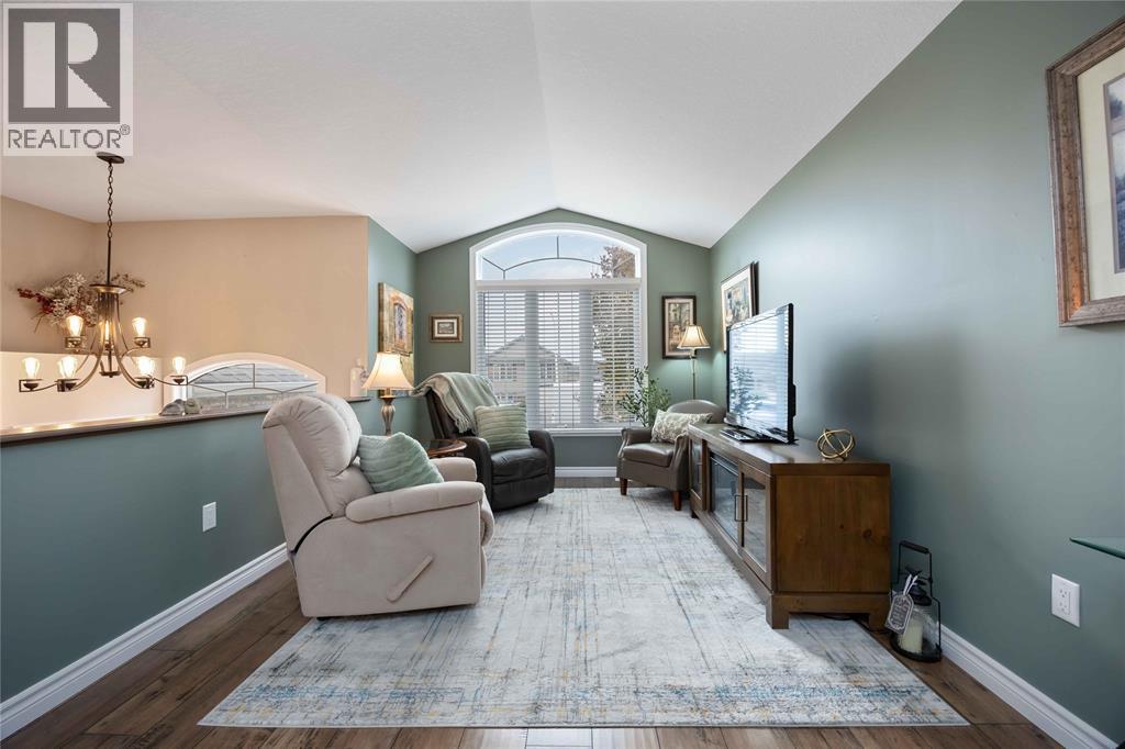 318 Citation Circle, St Clair, ON - Indoor