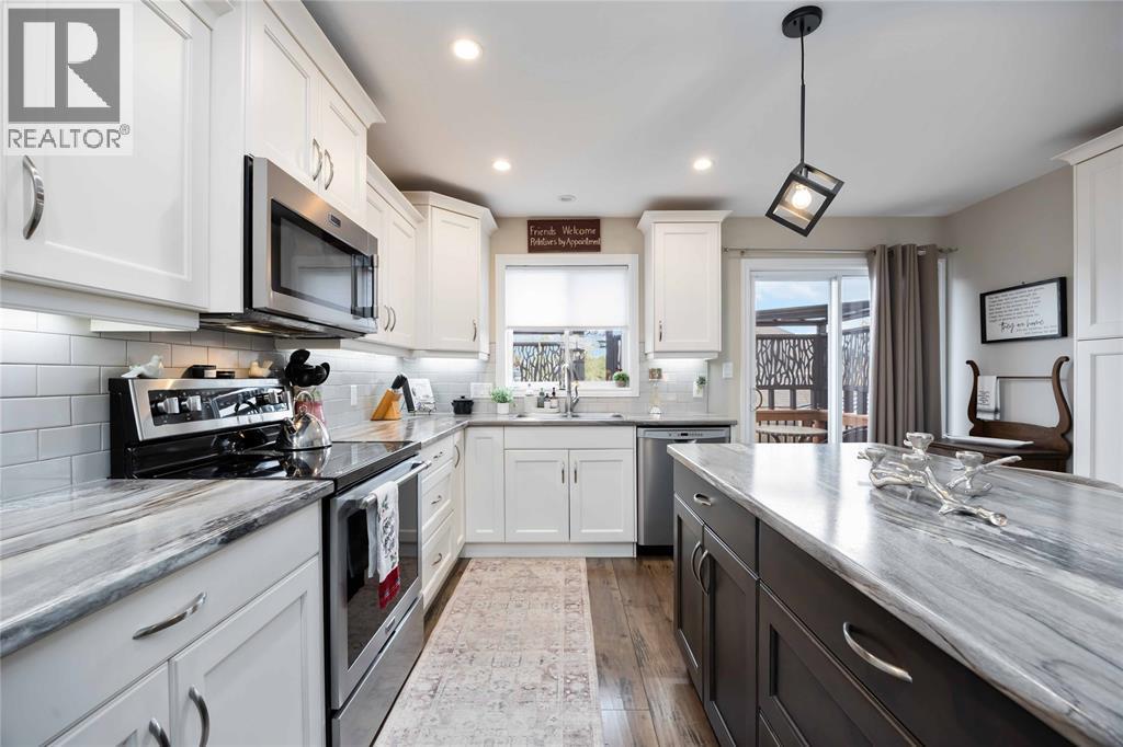 318 Citation Circle, St Clair, ON - Indoor Photo Showing Kitchen With Upgraded Kitchen