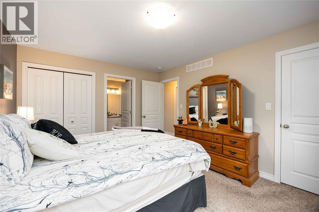 318 Citation Circle, St Clair, ON - Indoor Photo Showing Bedroom