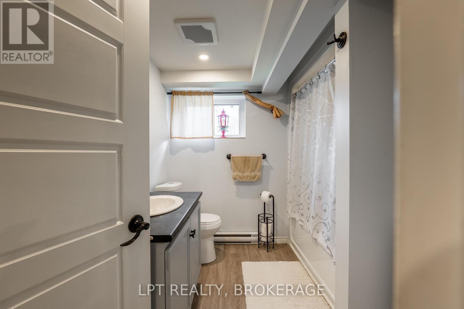 Lower Unit - 1857 Crow Lake Road, Frontenac (Frontenac Centre), ON - Indoor