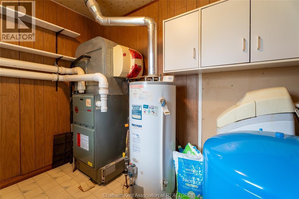 13171 Base Line Road, Thamesville, ON - Indoor Photo Showing Basement