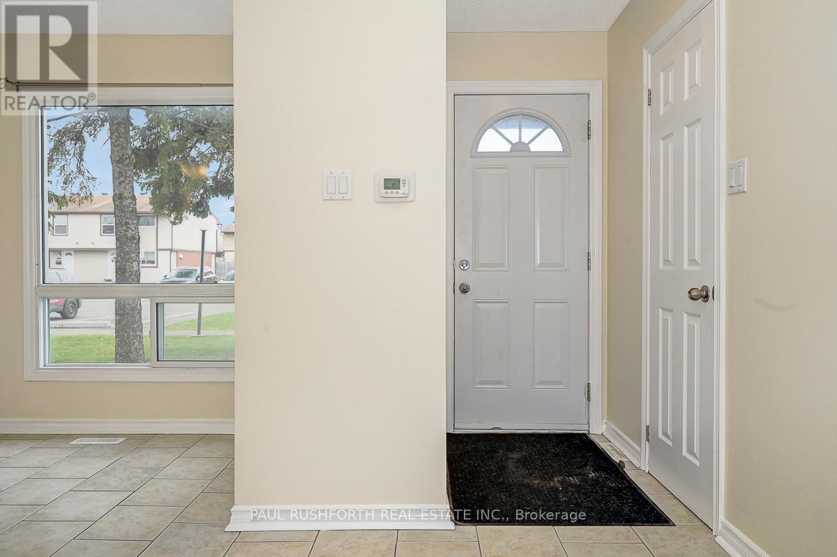 Entry - 22 - 2570 Southvale Crescent, Ottawa, ON - Indoor Photo Showing Other Room