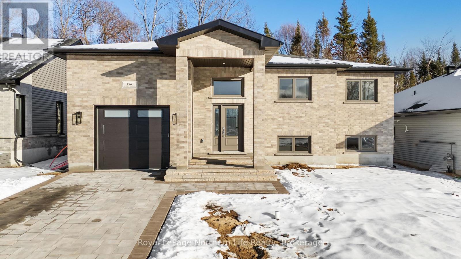 134 Andrew Avenue, North Bay (Airport), ON - Outdoor