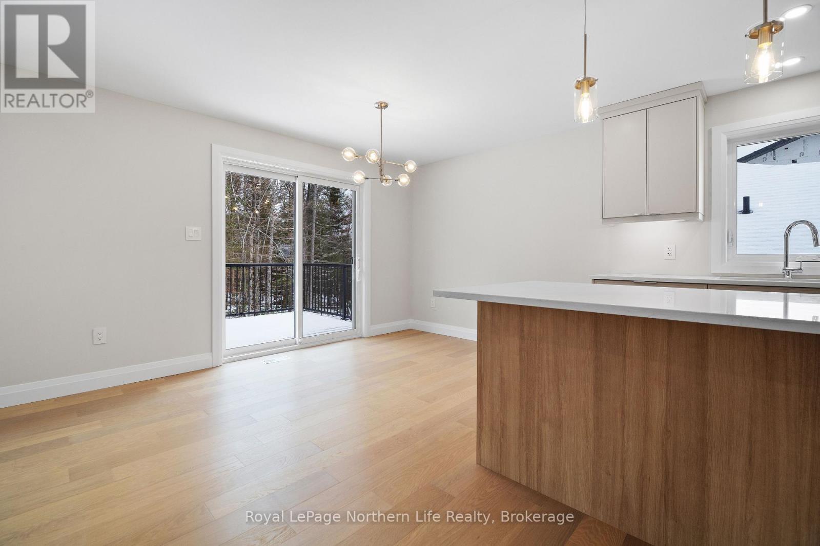 134 Andrew Avenue, North Bay (Airport), ON - Indoor Photo Showing Kitchen
