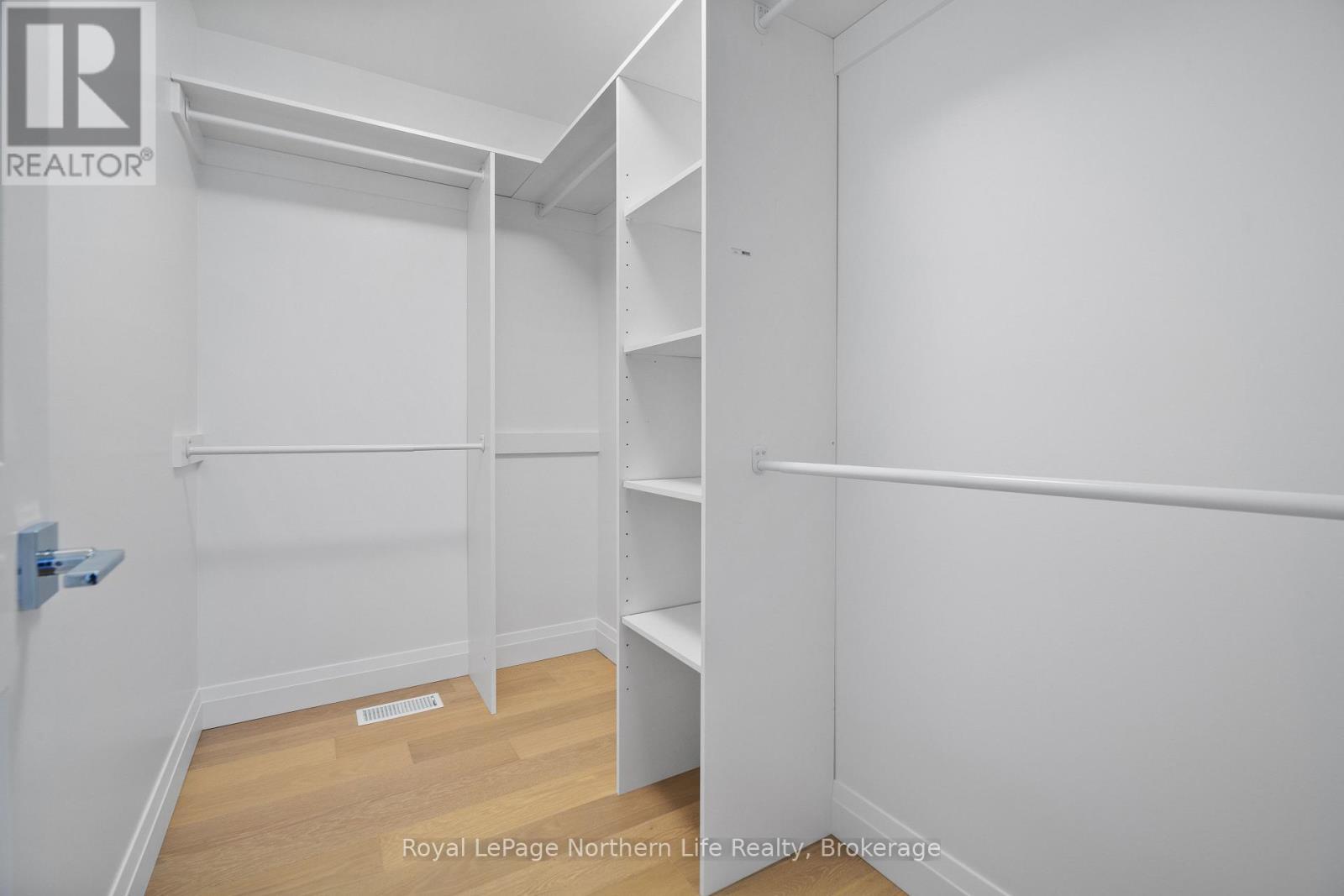 134 Andrew Avenue, North Bay (Airport), ON - Indoor With Storage