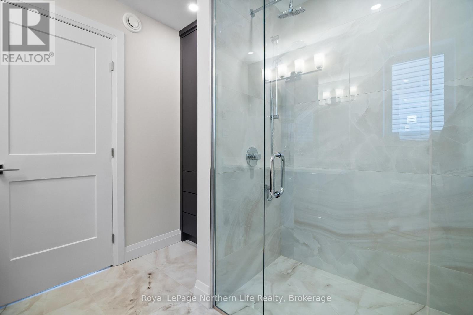 134 Andrew Avenue, North Bay (Airport), ON - Indoor Photo Showing Bathroom
