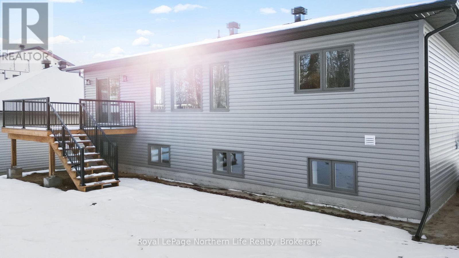 134 Andrew Avenue, North Bay (Airport), ON - Outdoor With Exterior