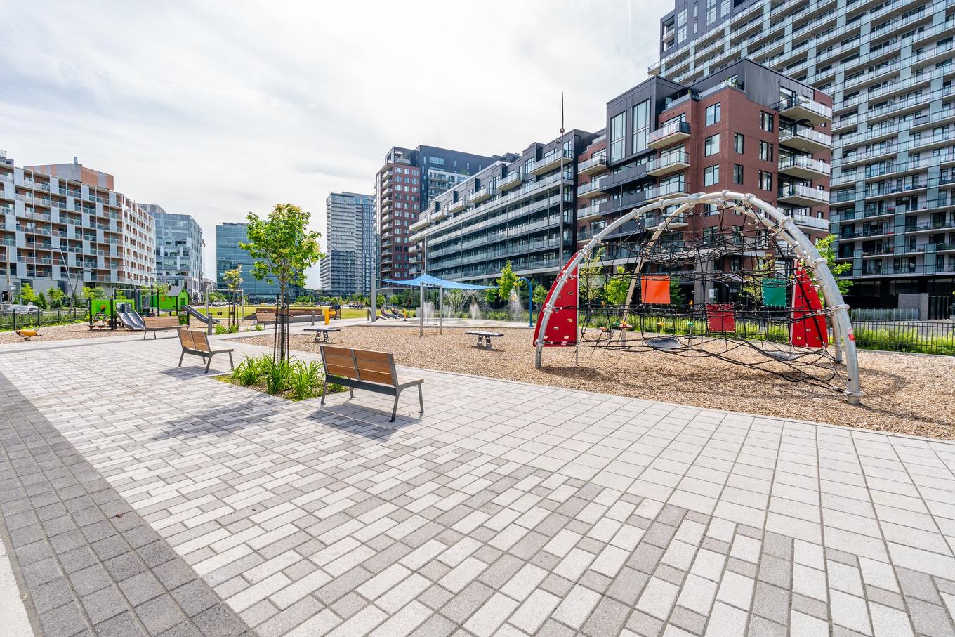 Nearby - 321-505 Rue De L'Escale, Brossard, QC - Outdoor