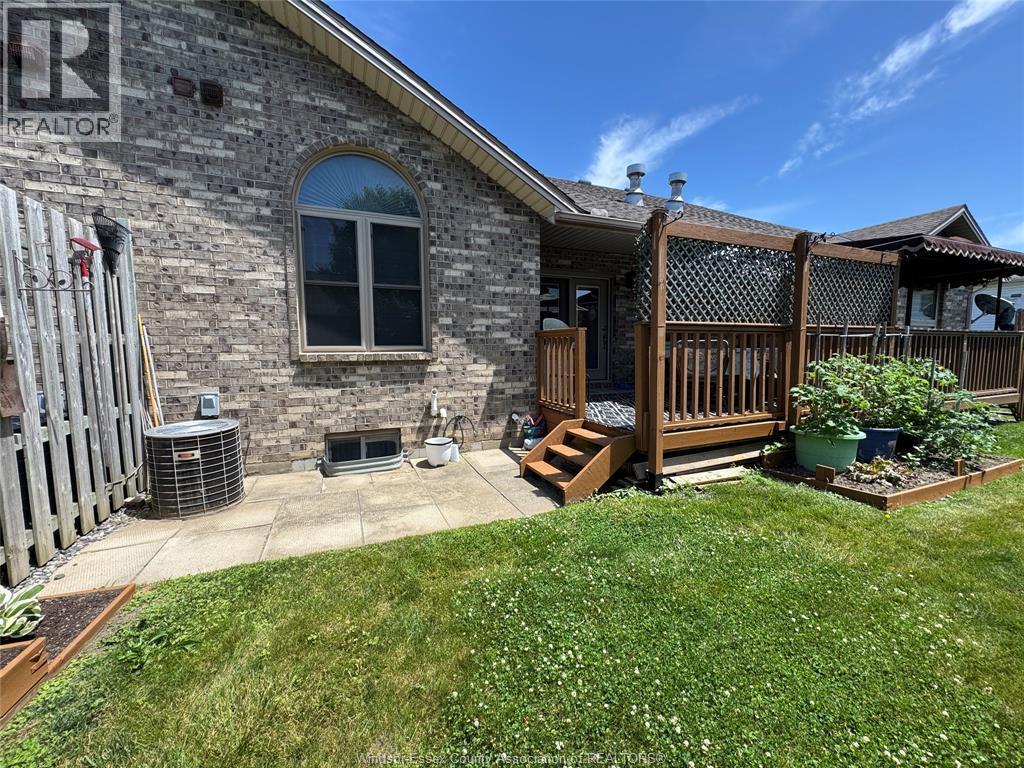 3 Ashley Crescent, Leamington, ON - Outdoor
