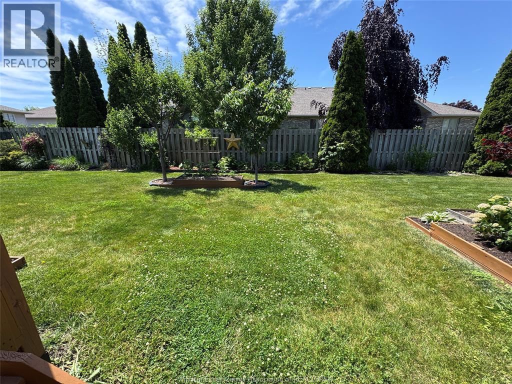 3 Ashley Crescent, Leamington, ON - Outdoor