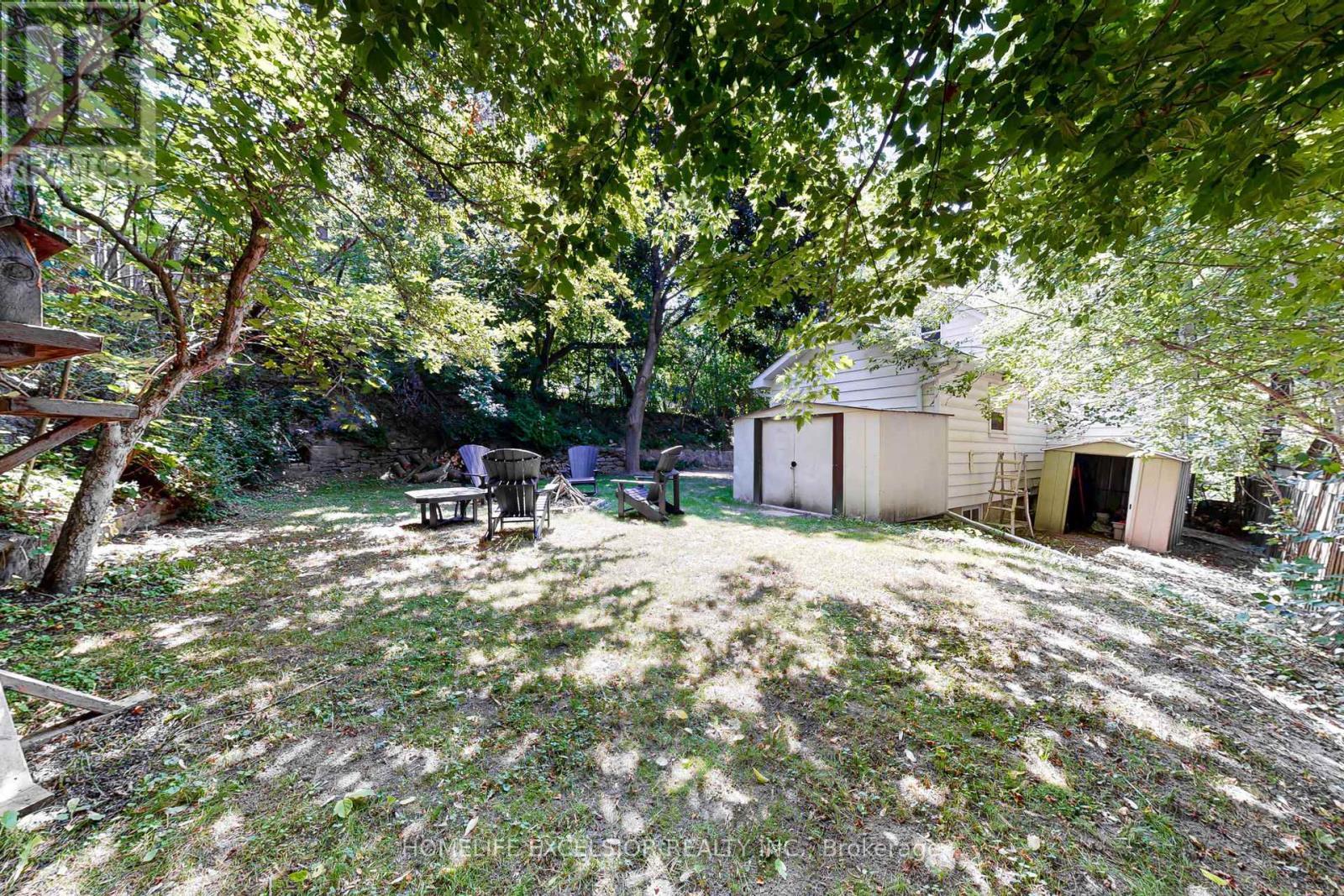 Sept 2025 - 19043 Centre Street, East Gwillimbury, ON - Outdoor