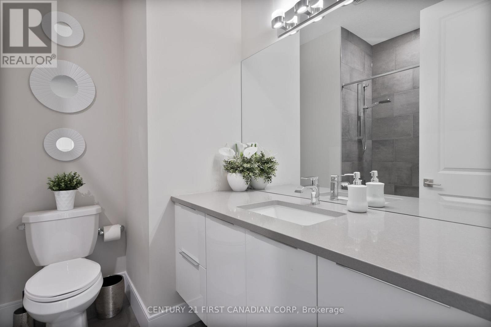16 Foxborough Place, Thames Centre (Thorndale), ON - Indoor Photo Showing Bathroom