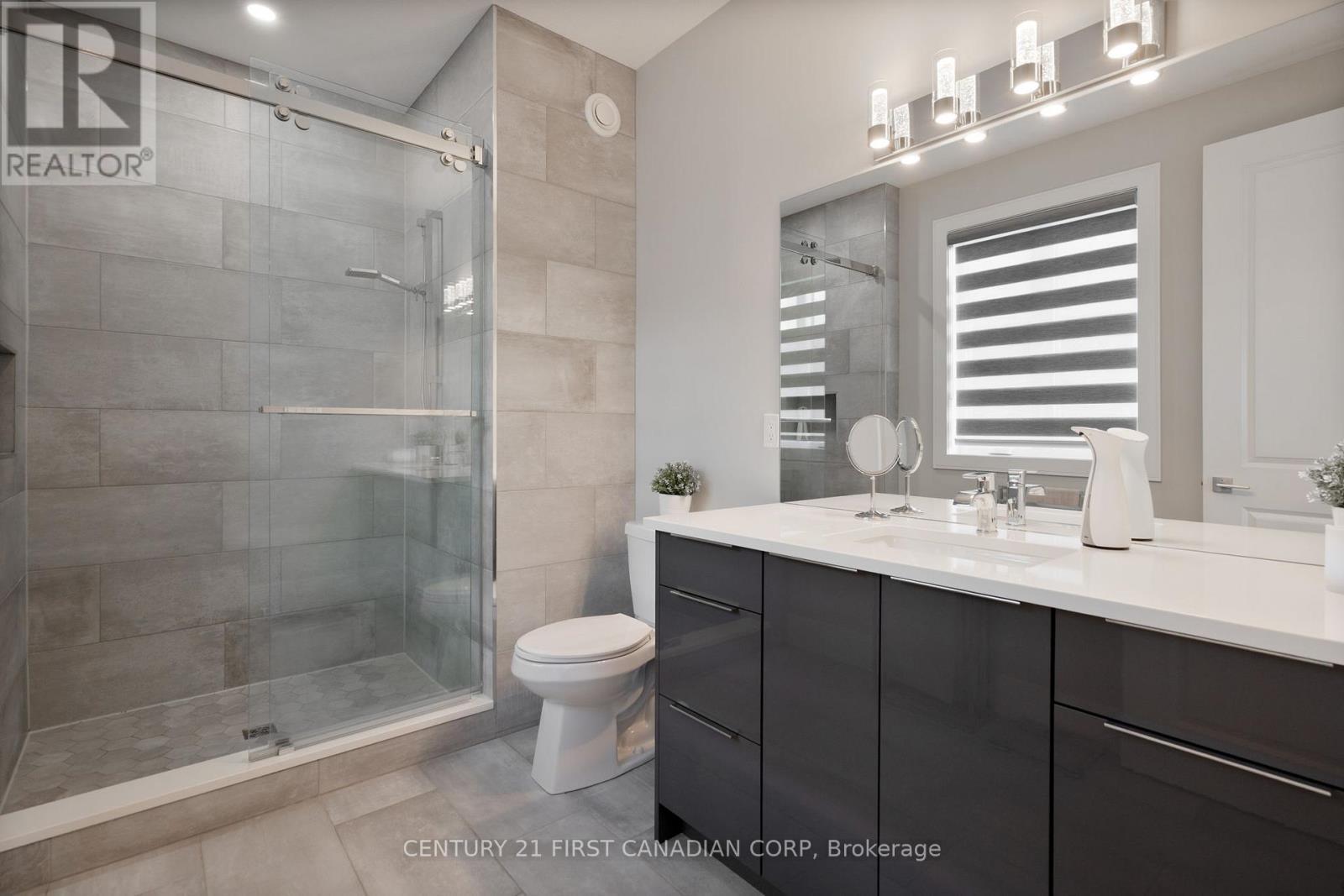 16 Foxborough Place, Thames Centre (Thorndale), ON - Indoor Photo Showing Bathroom